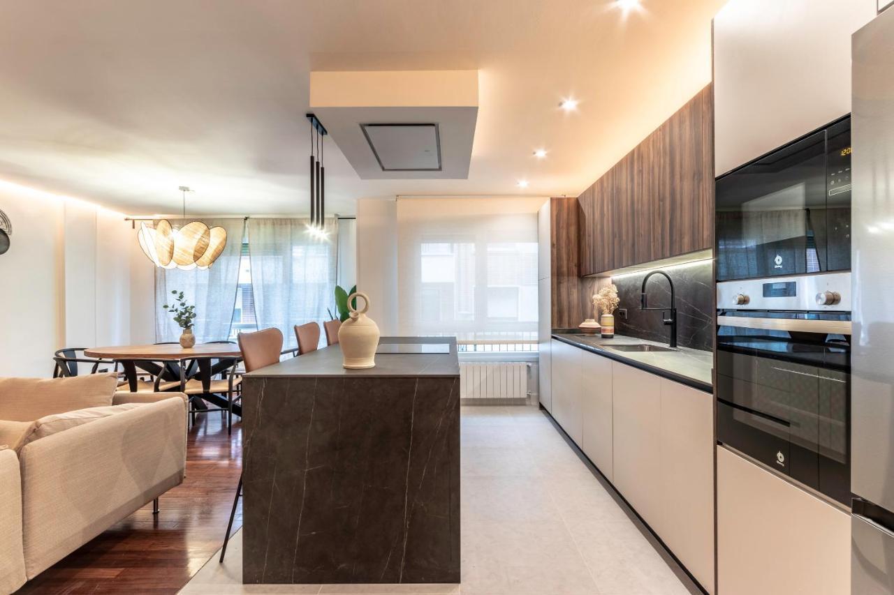 New! Lovely 4-Bedroom Loft In Bilbau Exterior foto