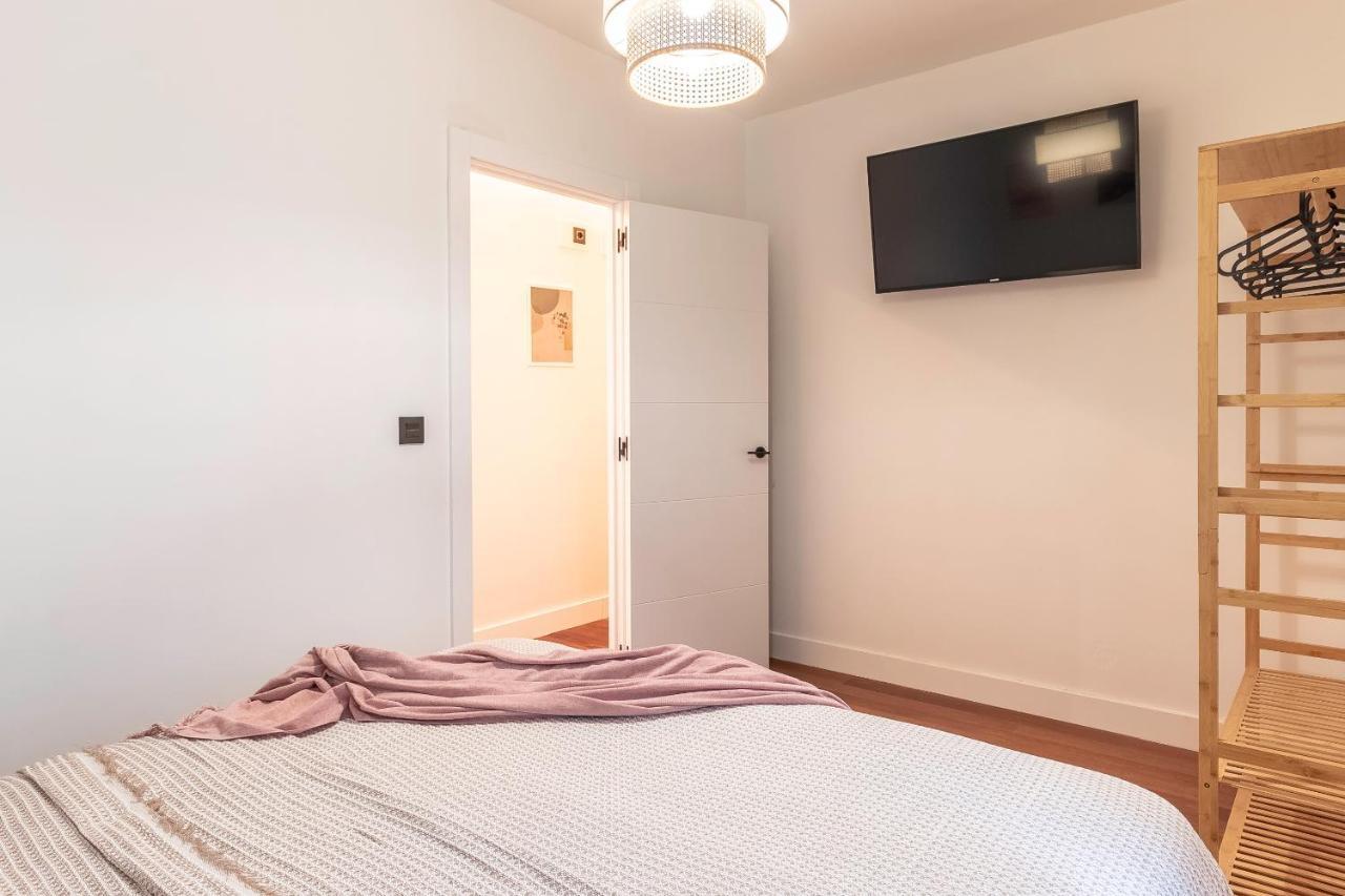 New! Lovely 4-Bedroom Loft In Bilbau Exterior foto